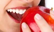 Các loại thực phẩm có lợi cho cơ thể nhưng có hại cho răng