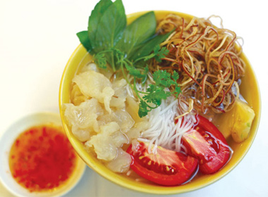 Tới Nha Trang ăn bún cá sứa tuyệt ngon