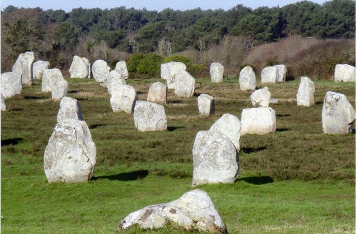Chiêm ngưỡng đội quân đá bí ẩn ở miền Tây nước Pháp