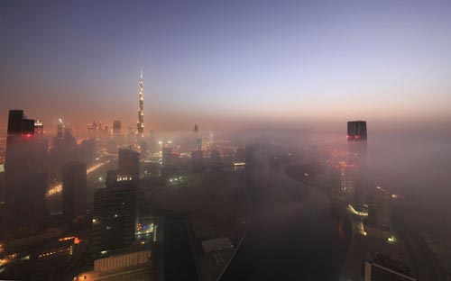 Những tòa nhà ‘mọc lên từ mây trắng’ tại Dubai