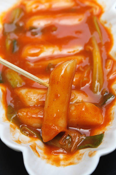 Tự làm bánh gạo Tteokbokki kiểu Hàn siêu nhanh