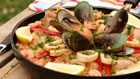 Cơm chiên Paella đầy màu sắc của Tây Ban Nha