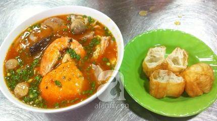 Món bánh canh cua khiến người Sài Gòn 