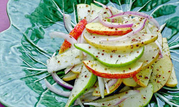 Salad lê táo lạ miệng đổi vị