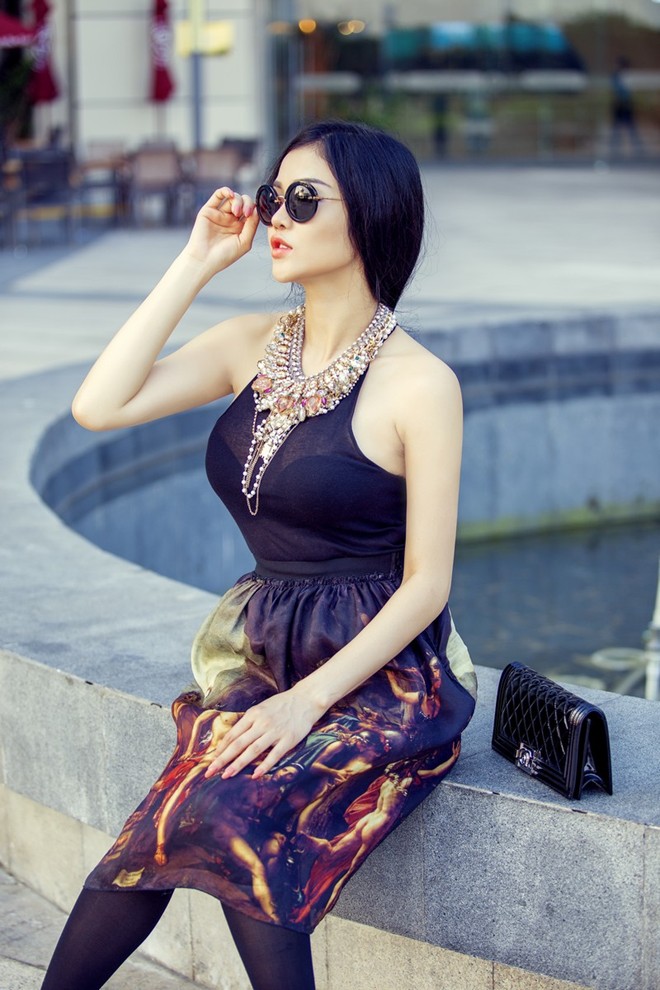 Street style nữ tính của Julia Hồ