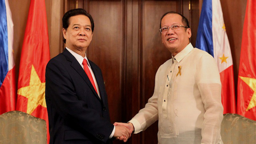 Việt Nam - Philippines yêu cầu Trung Quốc chấm dứt xâm phạm ở Biển Đông