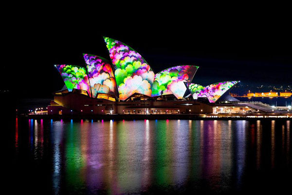 Sydney rực rỡ sắc màu trong lễ hội ánh sáng