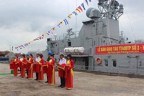 Hải quân Việt Nam nhận chiến hạm TT400TP thứ 3      