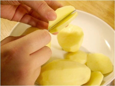 Dùng khoai tây trị muỗi đốt cho bé: Mất sẹo, hết ngứa