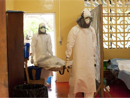 Bộ Y tế nâng cấp độ cảnh báo dịch Ebola gây chết người