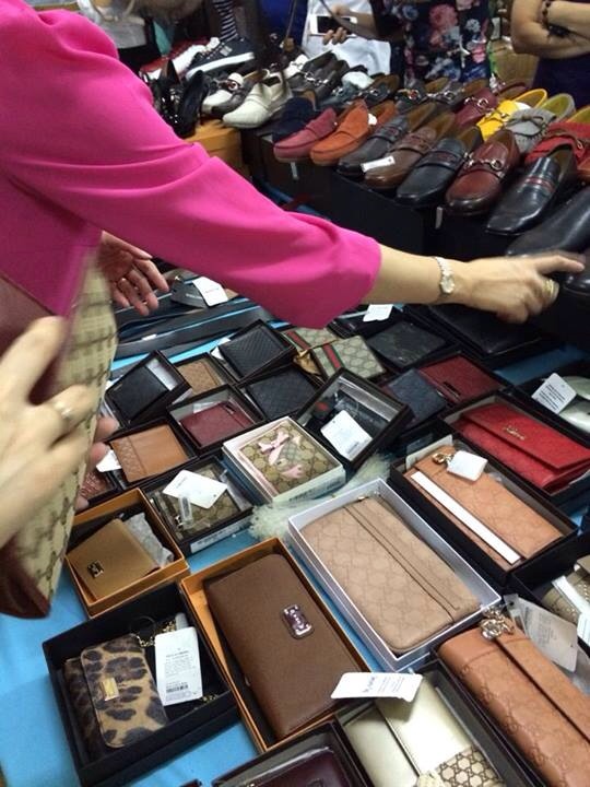 Dân Hà Nội chen nhau "bẹp ruột", mua hàng Gucci thanh lý