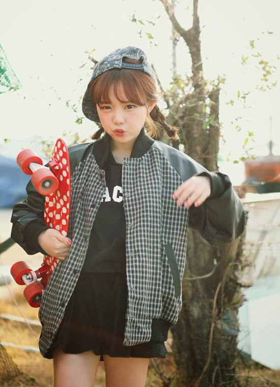Hạt tiêu' 1m46 mặc đẹp nổi tiếng giới hot girl Hàn