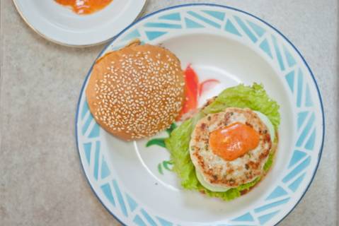 Burger thịt gà