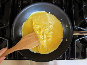 Cách làm trứng chưng thơm phức bổ dưỡng mỗi sáng