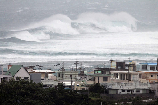 Nhật Bản đón siêu bão mạnh nhất thế giới năm nay