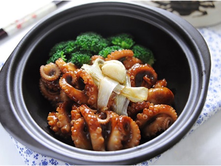 Bạch tuộc xào sốt teriyaki giòn sần sật