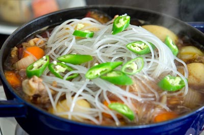 Gà kho coca kiểu Hàn