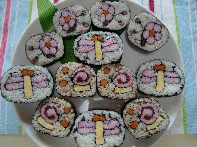 Say đắm món sushi nghệ thuật nỡ nhìn không nỡ ăn