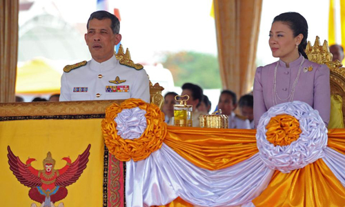 Thái tử Thái Lan ly dị vợ