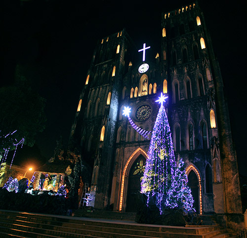 Nhà thờ Hà Nội đẹp lung linh trước thềm Giáng sinh 