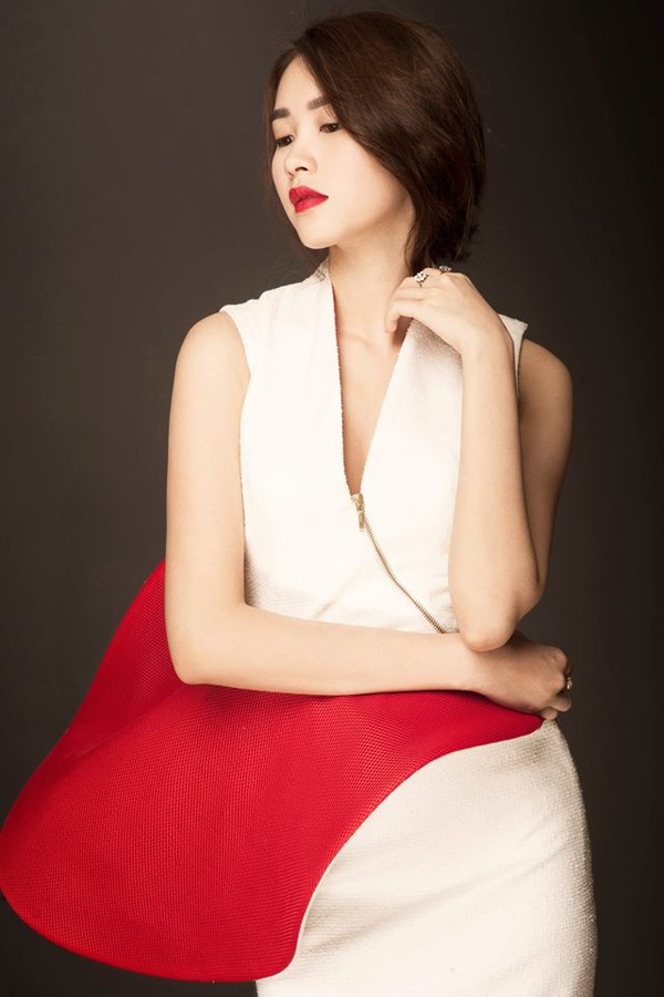 "Mỏi mắt" ngắm Hoa hậu Thu Thảo biến hóa trong bộ ảnh mới