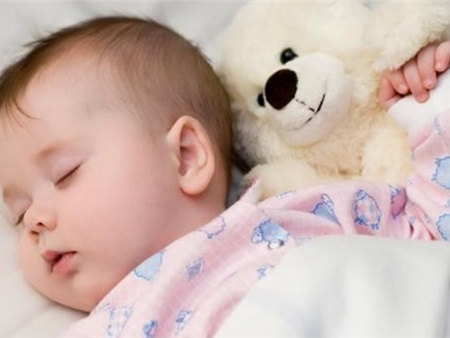 5 kiến thức "sai bét" về giấc ngủ của trẻ sơ sinh