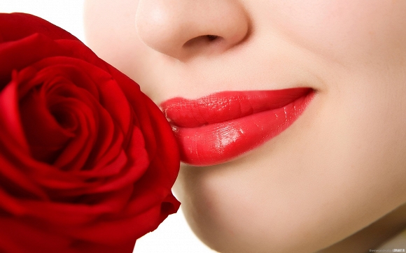  3 bước đơn giản giúp đôi môi trở nên quyến rũ