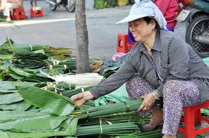 Phiên chợ lá độc đáo “năm 1 lần” giữa Sài Gòn