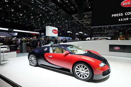 Bugatti Veyron đầu tiên và cuối cùng xuất hiện tại Geneva