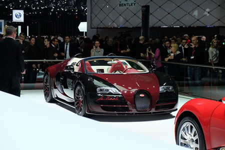 Bugatti Veyron đầu tiên và cuối cùng xuất hiện tại Geneva