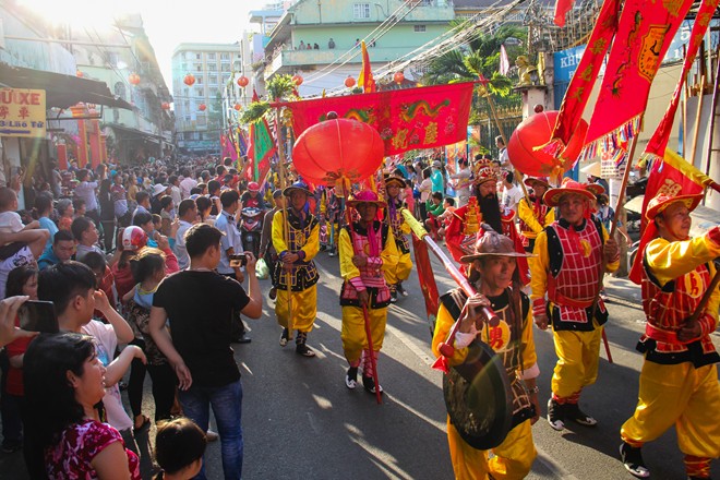 Lễ hội đường phố lớn nhất của người Hoa ở Sài Gòn