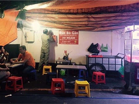Bảng nội quy của quán bún bò gân độc đáo nhất Sài Gòn bị tịch thu