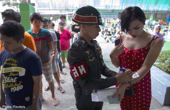 Người chuyển giới Thái Lan 'nô nức' đi tuyển nghĩa vụ quân sự    