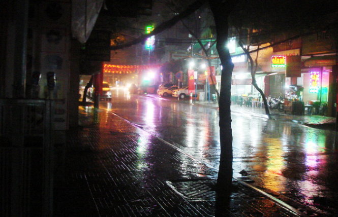  Hai đêm mưa, Sài Gòn đã vào mùa mưa?