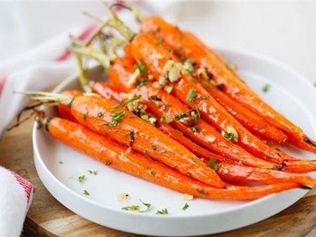 Thêm dưỡng chất với cà rốt nướng mật ong