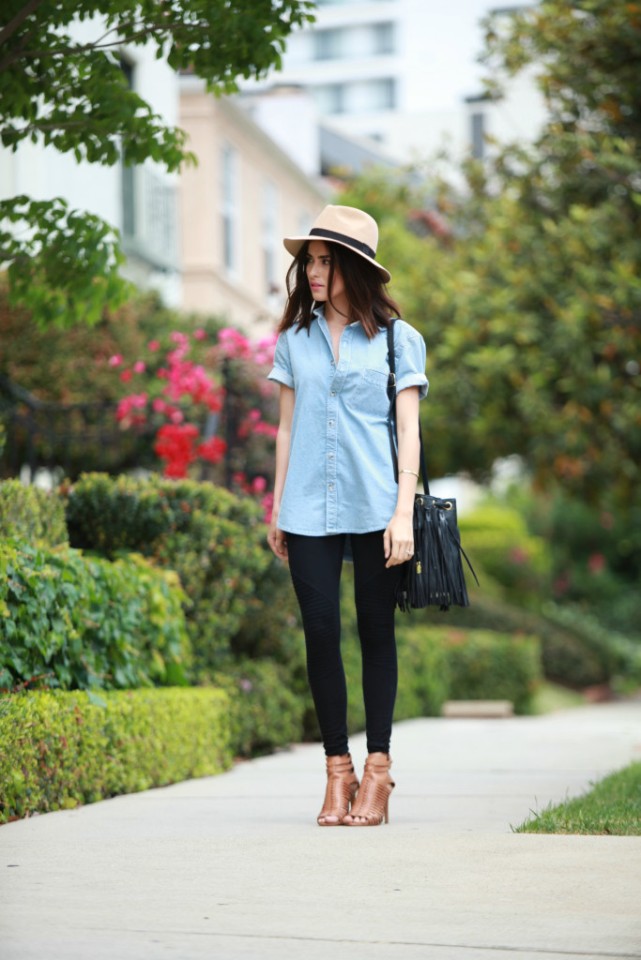 Biến tấu trang phục với sơ mi Chambray