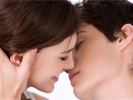 Những lợi ích bất ngờ của nụ hôn