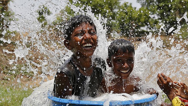 Hơn 2.000 người chết vì nắng nóng gần 50 độ C ở Ấn Độ