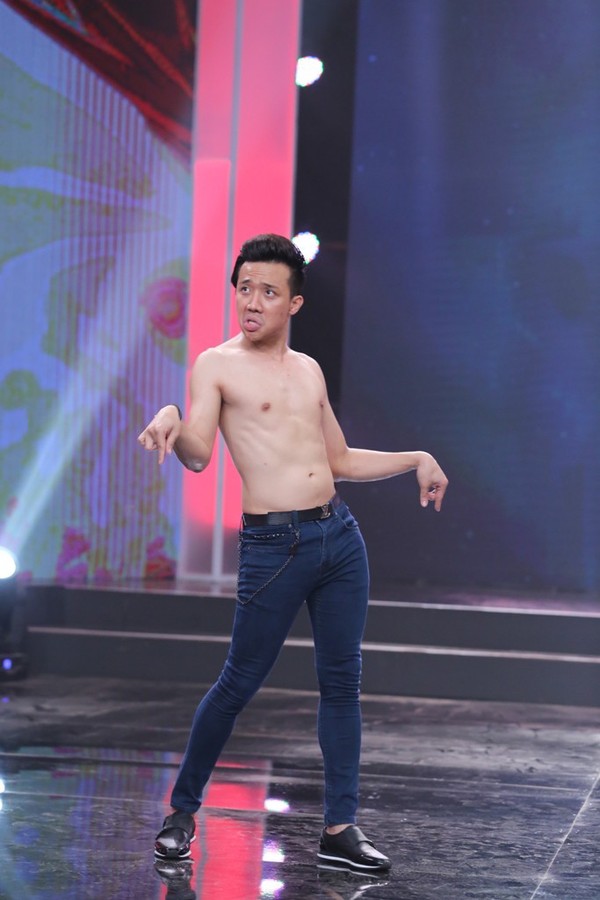 Trấn Thành "cởi trần sexy" tập nhảy theo Thu Minh