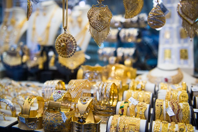 Lạc vào chợ vàng 10 tấn ở Dubai