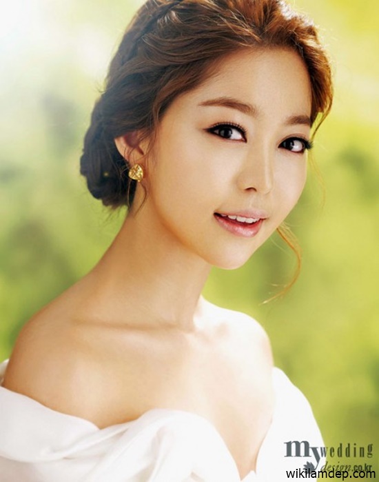 5 Kiểu tóc cô dâu Hàn đẹp hút hồn và quyến rũ ngày cưới
