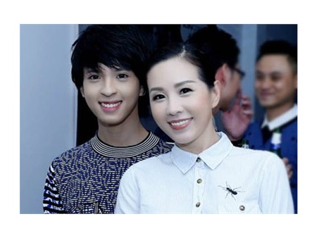 Hoa hậu Thu Hoài: 'Nếu con là gay tôi vẫn chấp nhận'