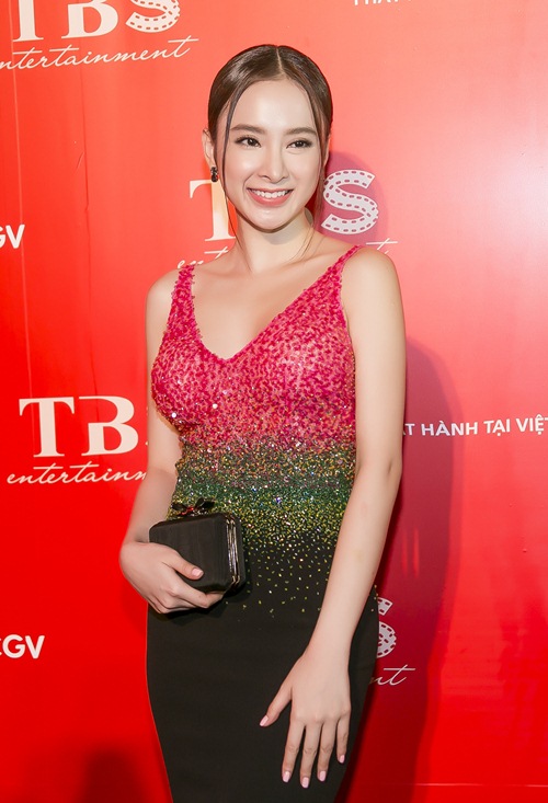 Angela Phương Trinh lộng lẫy sánh vai Trần Bảo Sơn      