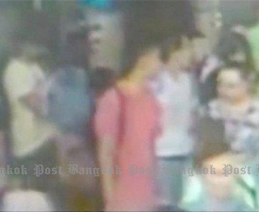 Hai nghi phạm đánh bom Bangkok ra trình diện