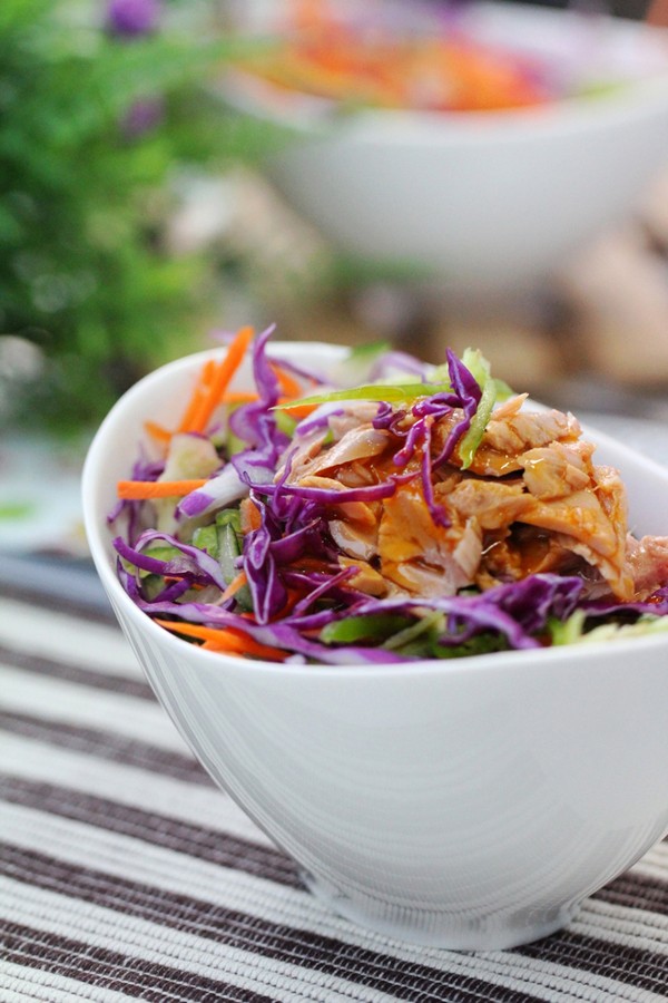 Trộn nhanh salad cá ngừ cho bữa trưa đủ chất