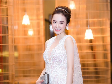 Angela Phương Trinh gợi cảm với váy xuyên thấu đi xem thời trang