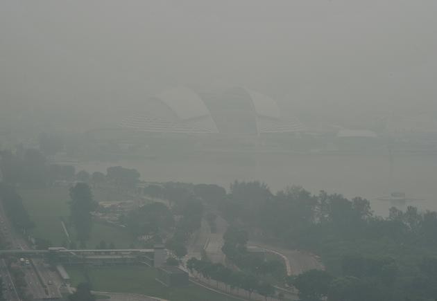 Singapore trước và sau khi chìm trong khói mù