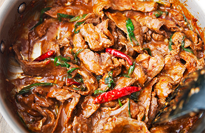 Bò xào kiểu Mông Cổ - ăn từng miếng, “đã” từng miếng