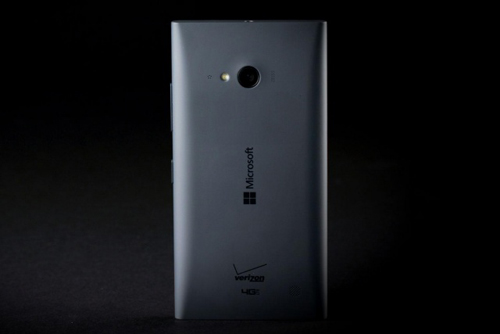 Đánh giá Lumia 735: Cấu hình thấp, nhưng pin bền