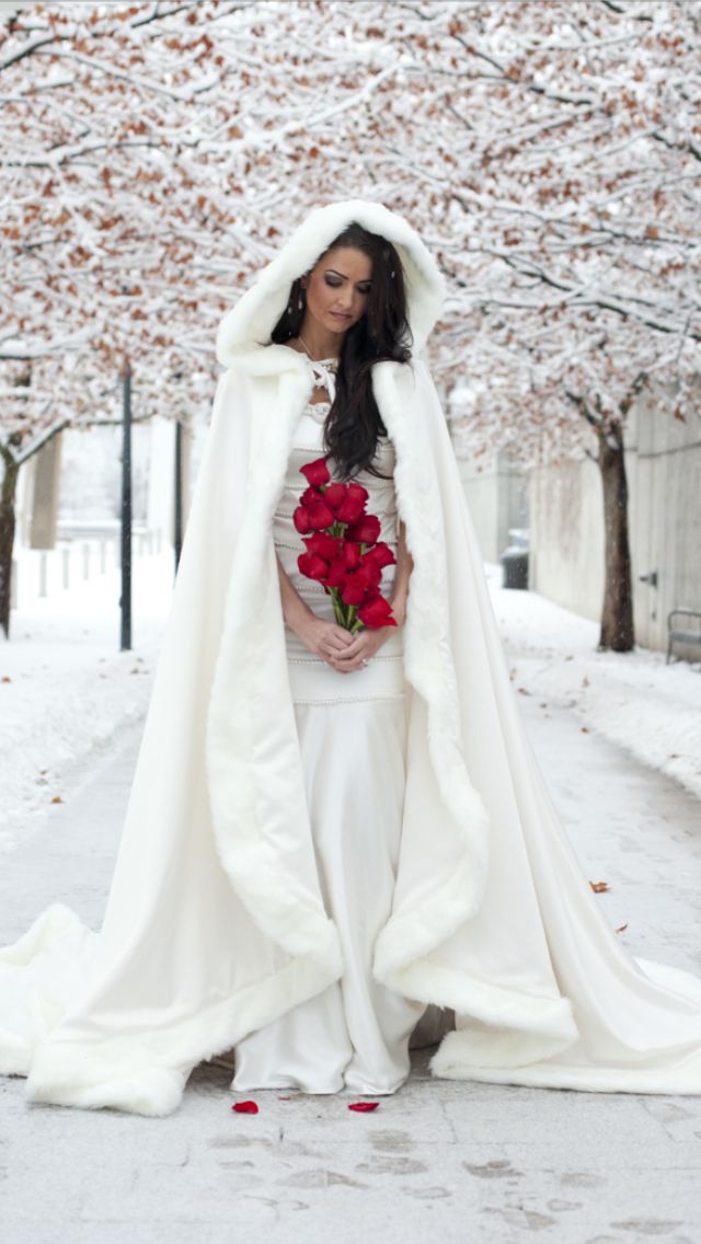 Bộ sưu tập váy cưới mùa đông đẹp cho cô dâu